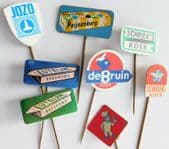 8 vintage Dutch pin badges food advertising Bruin Jozo Schrieks Koek Luteijn P