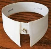 Day collars - Stiff starched detachable