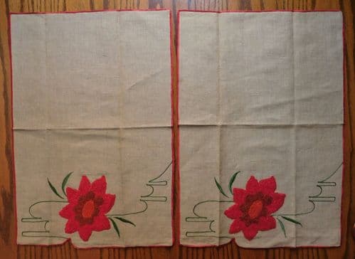 Embroidered table linen 1 tablecloth 2 placemats runners Matching set of 3