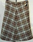 Ladies vintage tweed skirt UNUSED 1970s wool mix DOMINANT Waist 28" brown mix