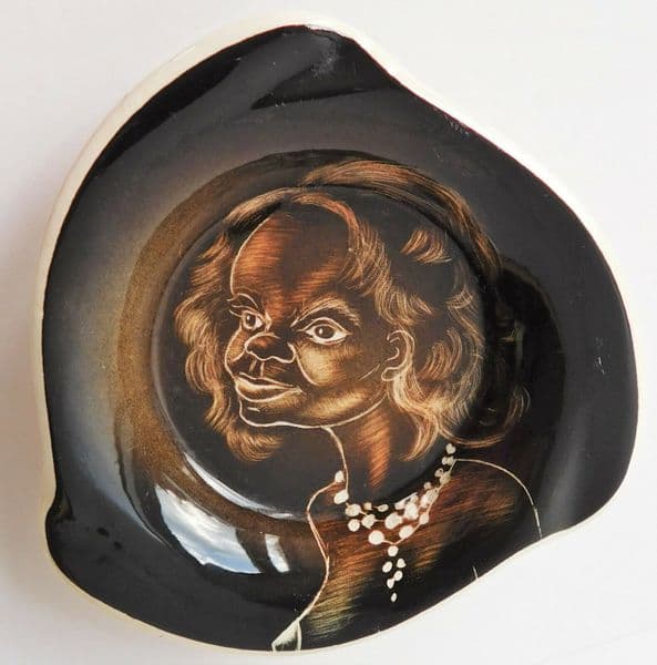 Little Sydney Pottery triangular dish indigenous Aboriginal Woman Austrailian 5