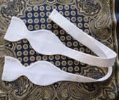 Marcella bow tie single size 19.5" self tie white pique vintage evening dress GQ