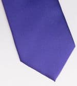 Purple satin mens tie by Cedarwood State machine washable Very good condition