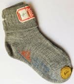 Tresco vintage childrens socks 1950s UNUSED grey size 5.5" age 2 years approx