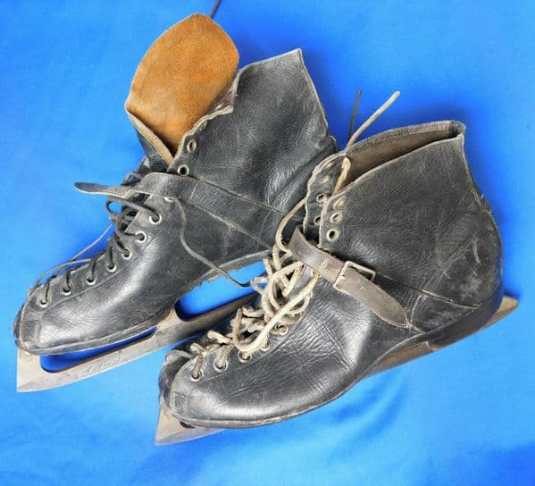 Vintage ice skating boots A G Spalding Iceland blades skates