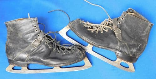 Vintage ice skating boots A G Spalding Iceland blades skates