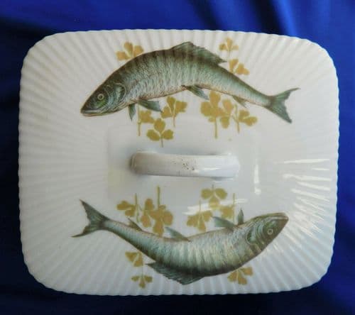 Vintage sardine box lidded fish Ribbed serving dish Old-fashioned table ware